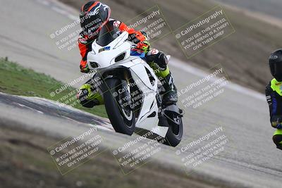 media/Nov-29-2025-TrackDaz (Sat) [[10ae2d9bce]]/B Group/Session 3 (Outside Grapevine)/